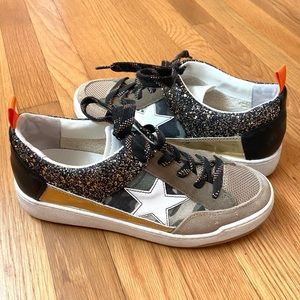 Steve Madden Sneakers